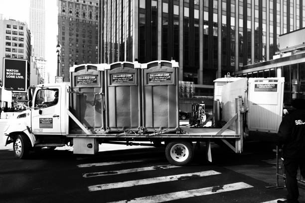 Best Emergency porta potty rental  in Ionia, MI
